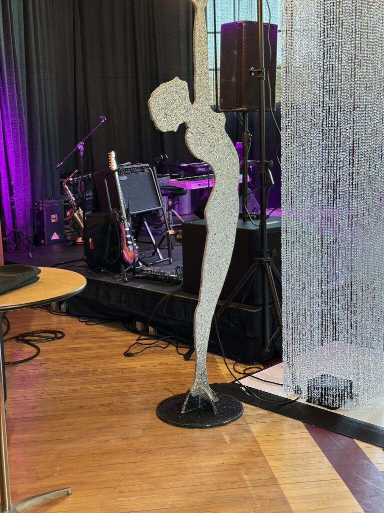 ART DECO SILVER GLITTER LADY SILHOUETTE WITH LIGHT 8 ft