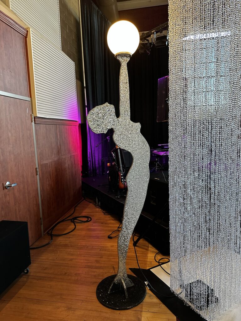 ART DECO SILVER GLITTER LADY SILHOUETTE WITH LIGHT 8 ft