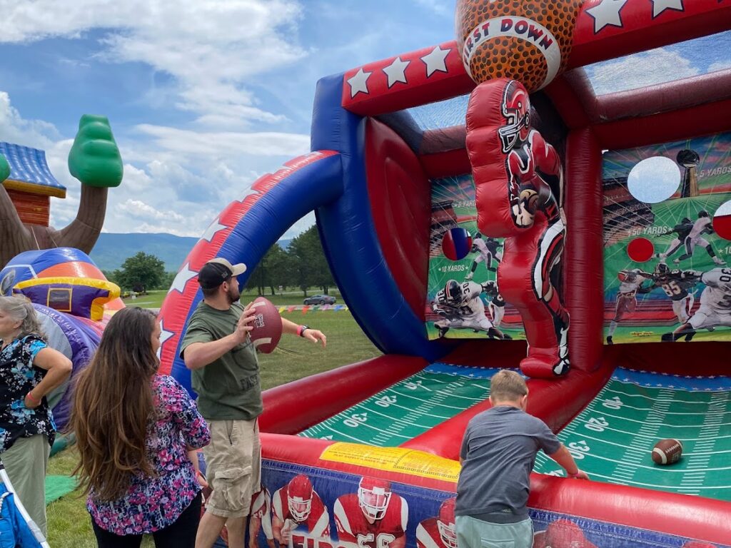 FIRST DOWN INFLATABLE FOOTBALL SPORTS GAME