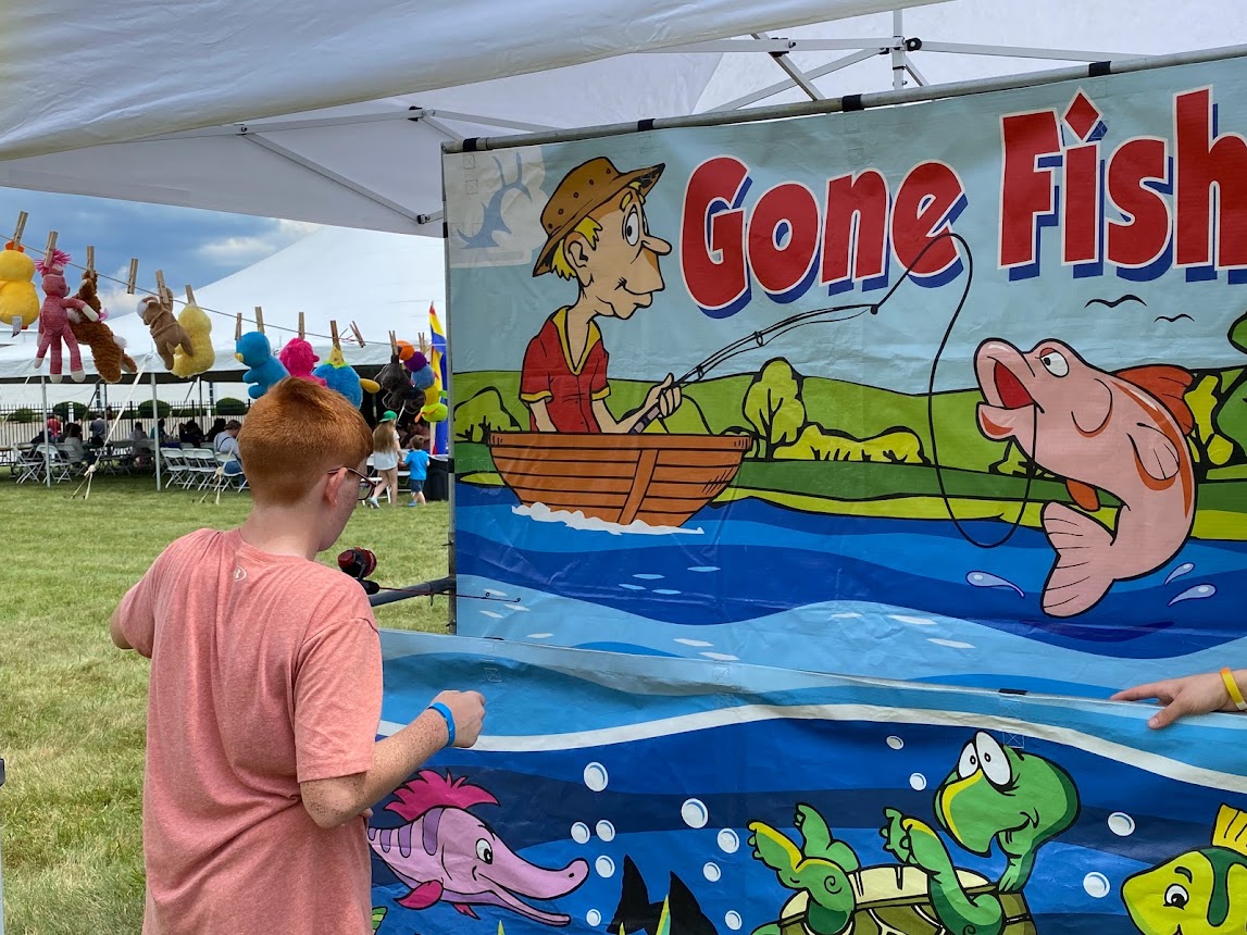Freestanding Gone Fishing Game - Main Event Fun