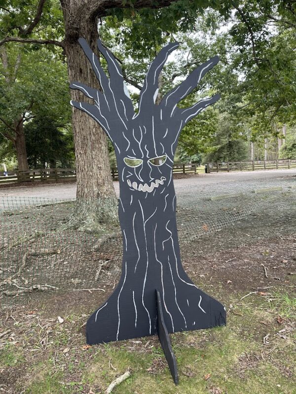 Haunted Tree Prop Cutout Decor