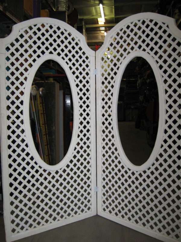 Lattice Panel Screen Set with Oval Window  for party rentals and wedding events
