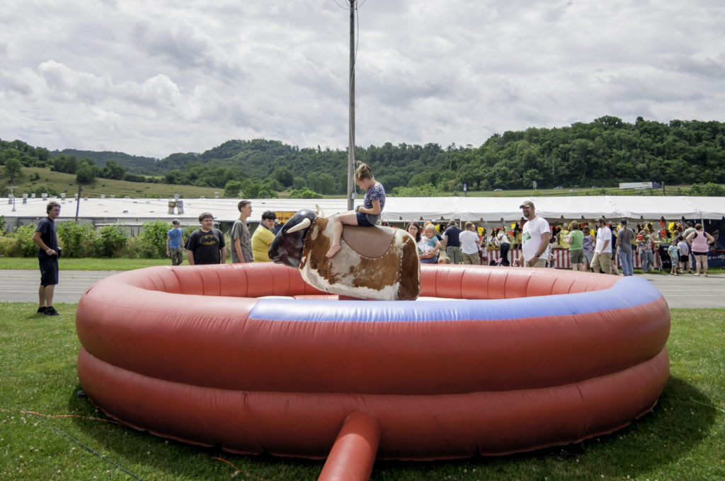 MECHANICAL BULL INTERACTIVE GAME