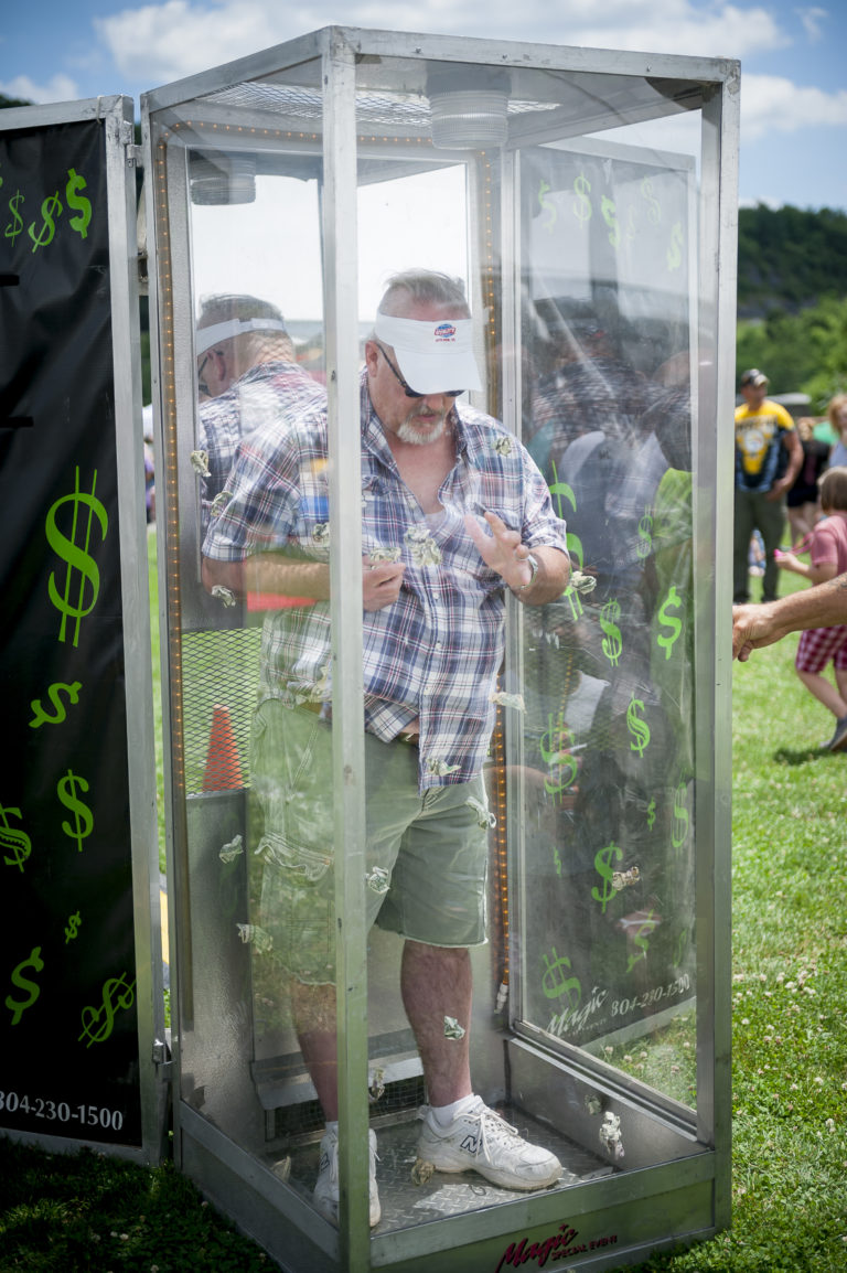 MONEY MACHINE CASH CUBE