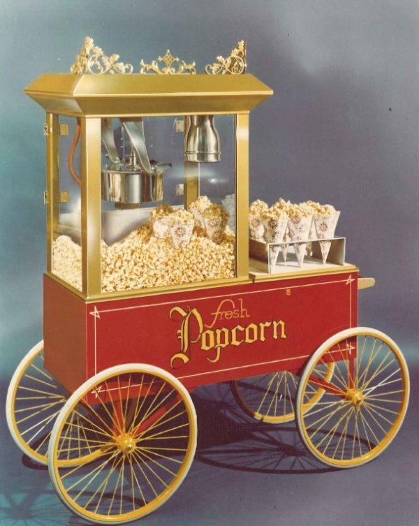Four wheel nostalgic wagon for popcorn machines