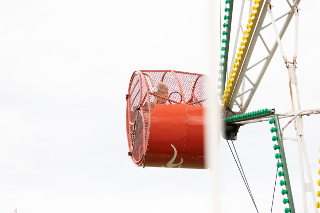 ROCK-O-PLANE MECHANICAL AMUSEMENT RIDE