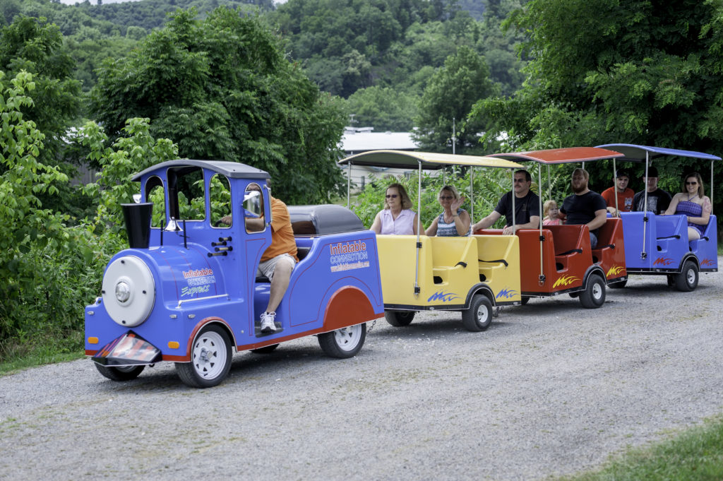 TRACKLESS TRAIN MECHANICAL AMUSEMENT RIDE | Magic Special Events ...