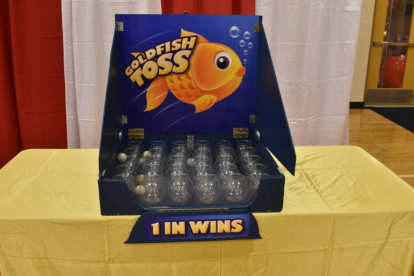Gold Fish Carnival Game Toss balls into glass fish bowls